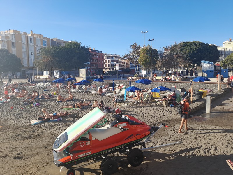 Mentő jet ski